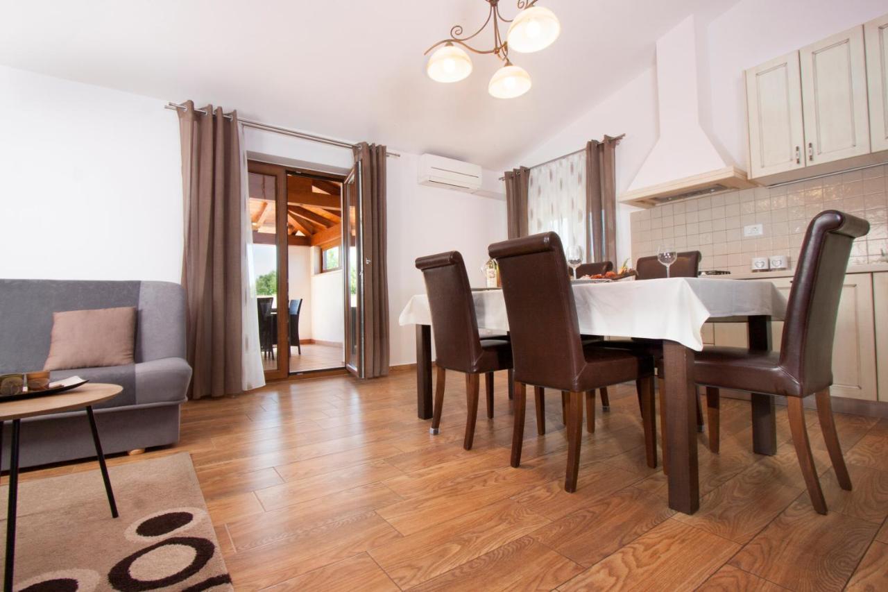 Apartman Lucija Daire Vižinada Dış mekan fotoğraf